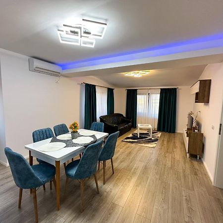 Ferienwohnung Zim Family Airport Otopeni Exterior foto