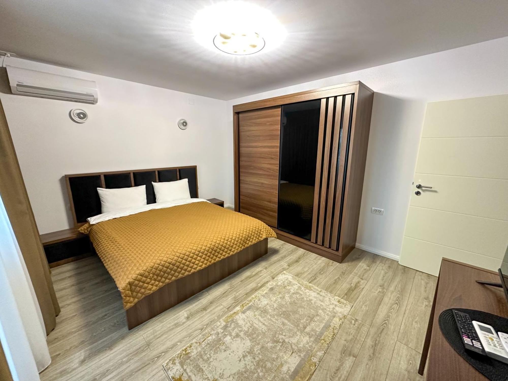Ferienwohnung Zim Family Airport Otopeni Exterior foto