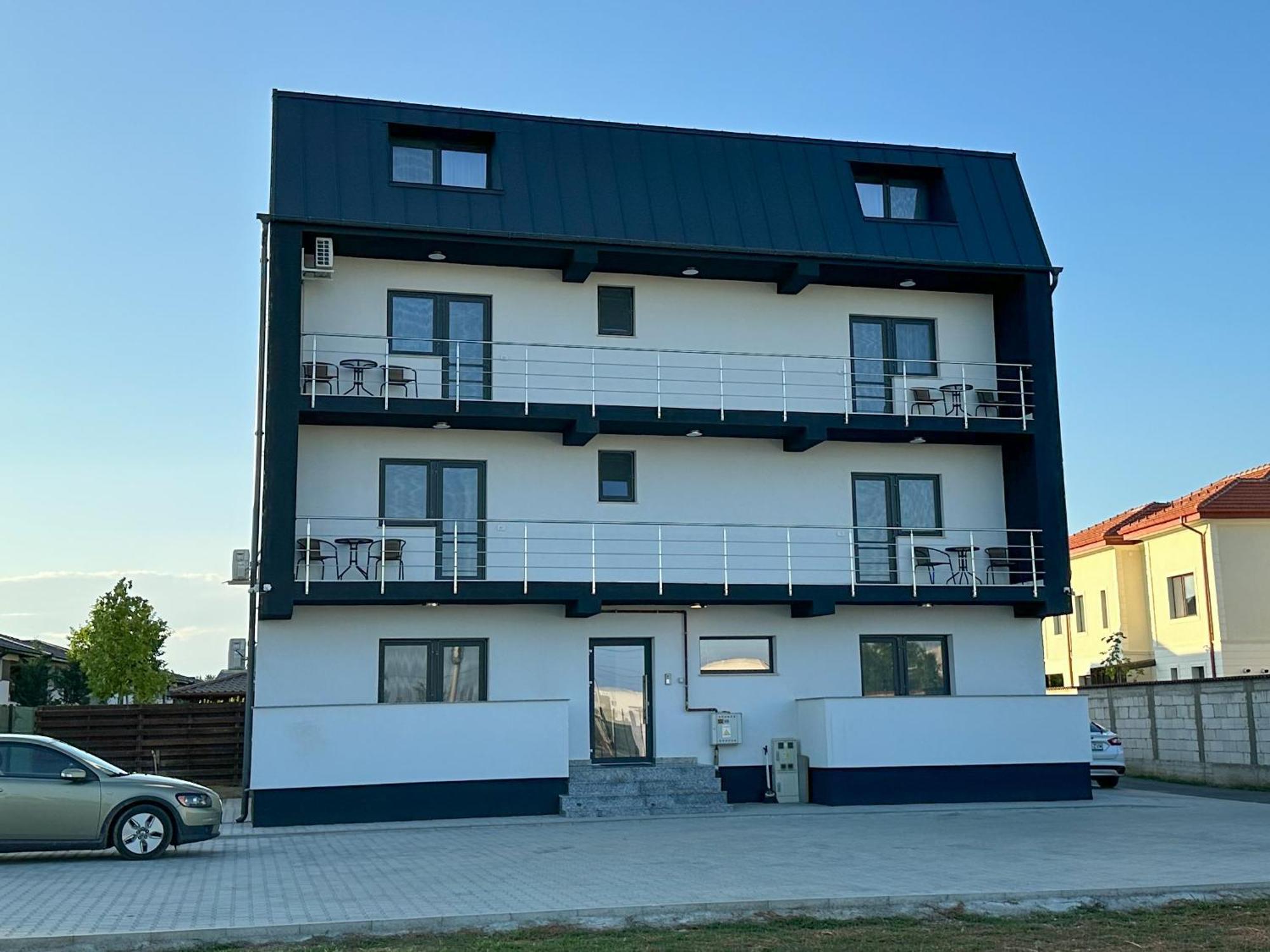 Ferienwohnung Zim Family Airport Otopeni Exterior foto
